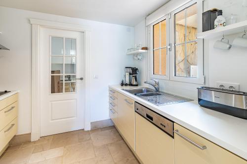 Wunderschönes mediterranes Garten Apartment in Luxus Anlage mit 3 Pools und SPA zu verkaufen