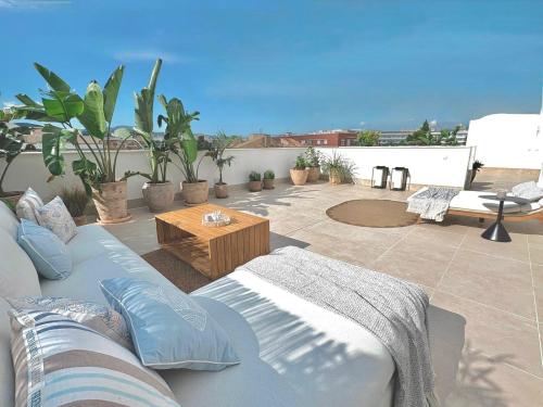 Neubau-Penthaus mit 3 Schlafzimmern und großer Dachterrasse